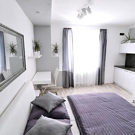 Avax Apartment Liberec Bagian luar foto