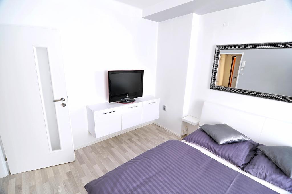 Avax Apartment Liberec Bagian luar foto